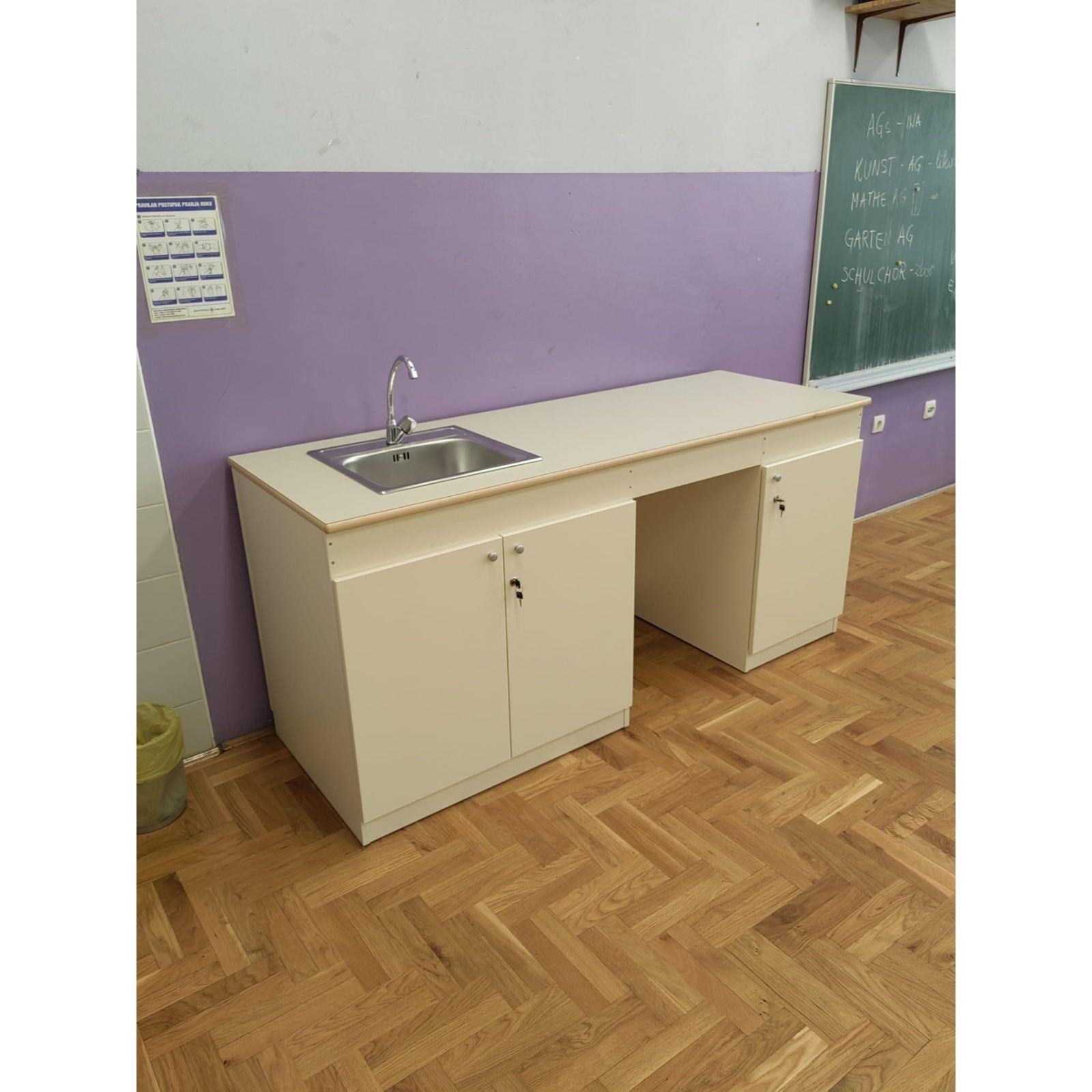 Radni stol ploca ultrapas