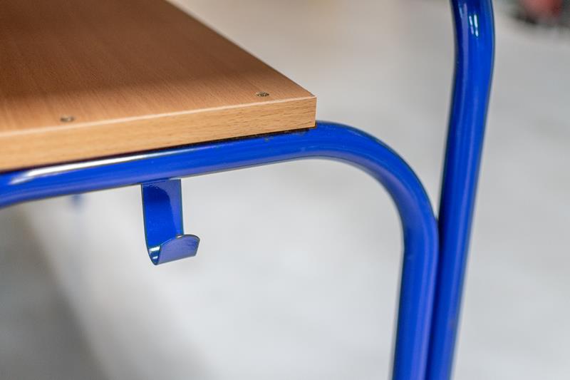 Klasik dvosjed plava boja  metala