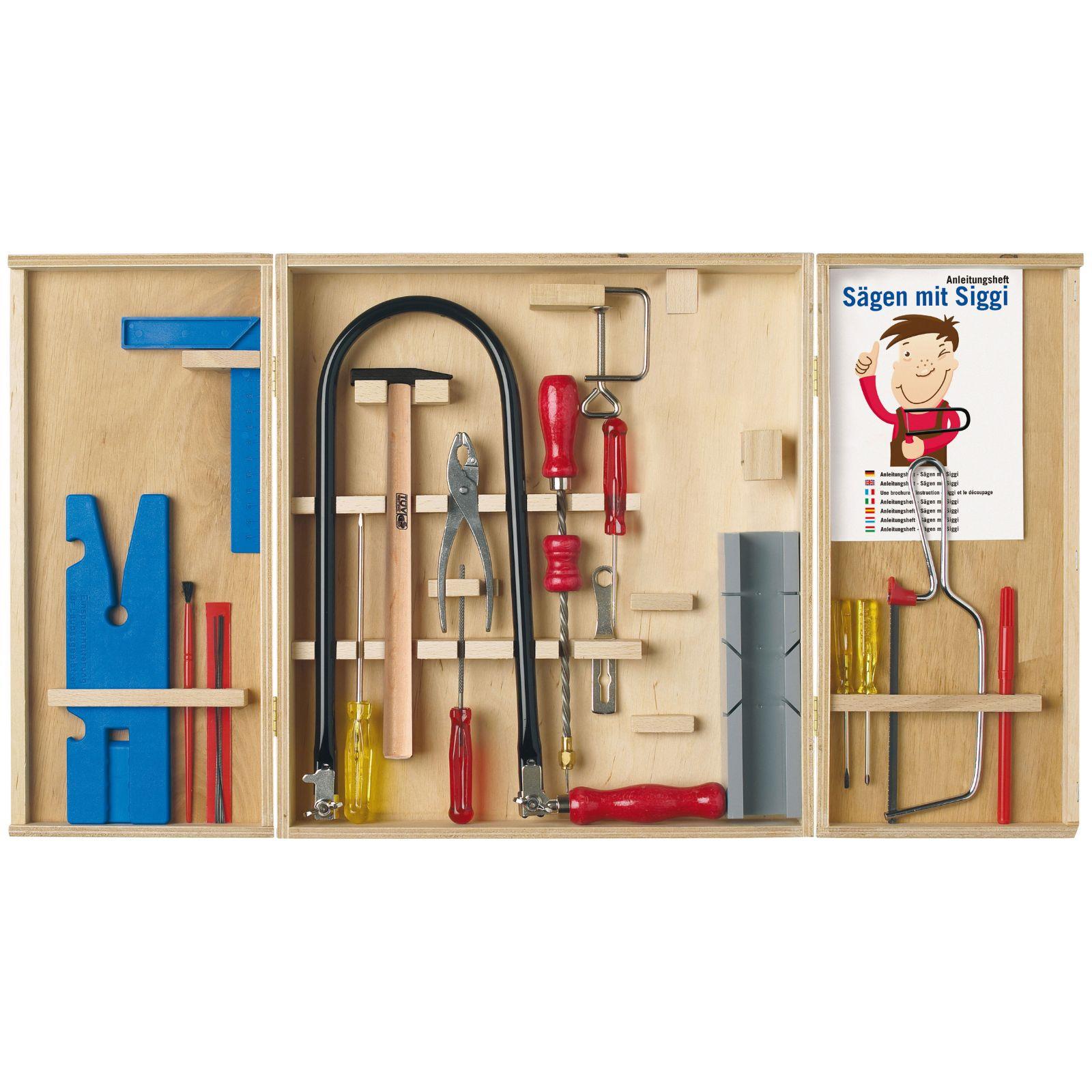 Klasicni komplet za rezbarenje u drvenom ormaricu