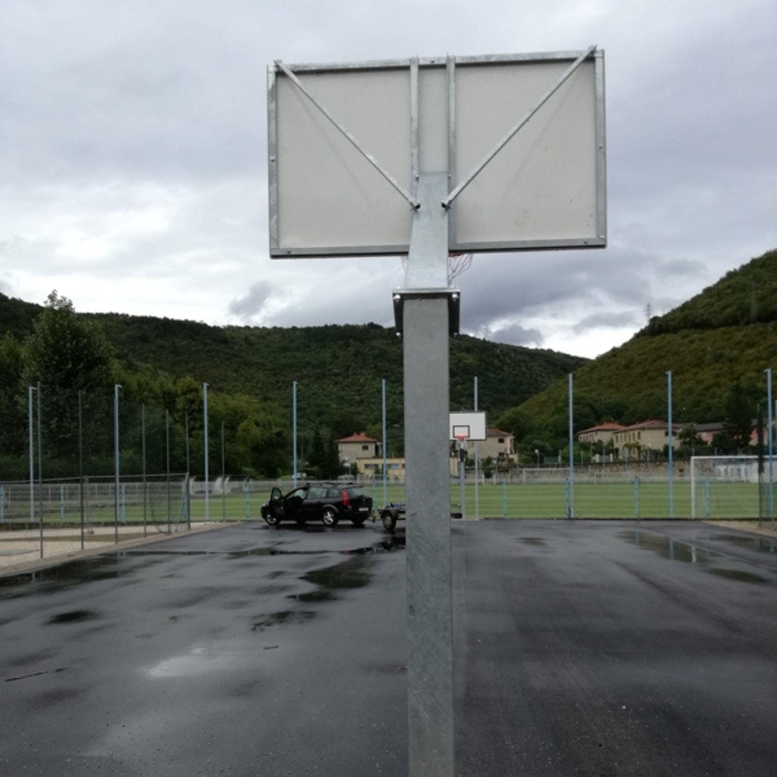 Košarkaška konstrukcija izbocena - 165 cm