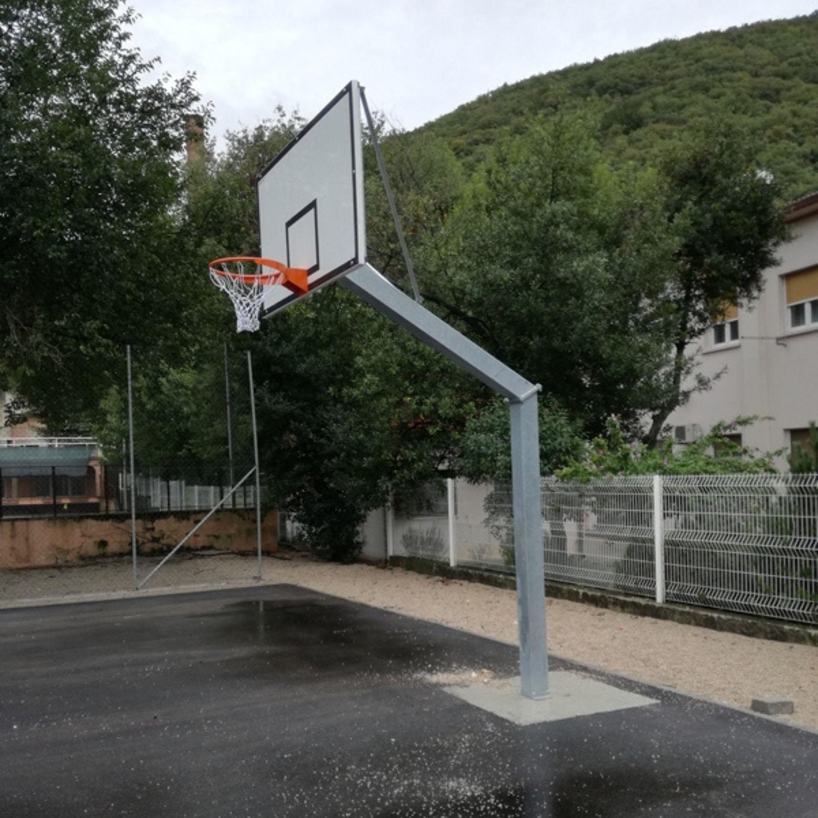 Košarkaška konstrukcija izbocena - 165 cm