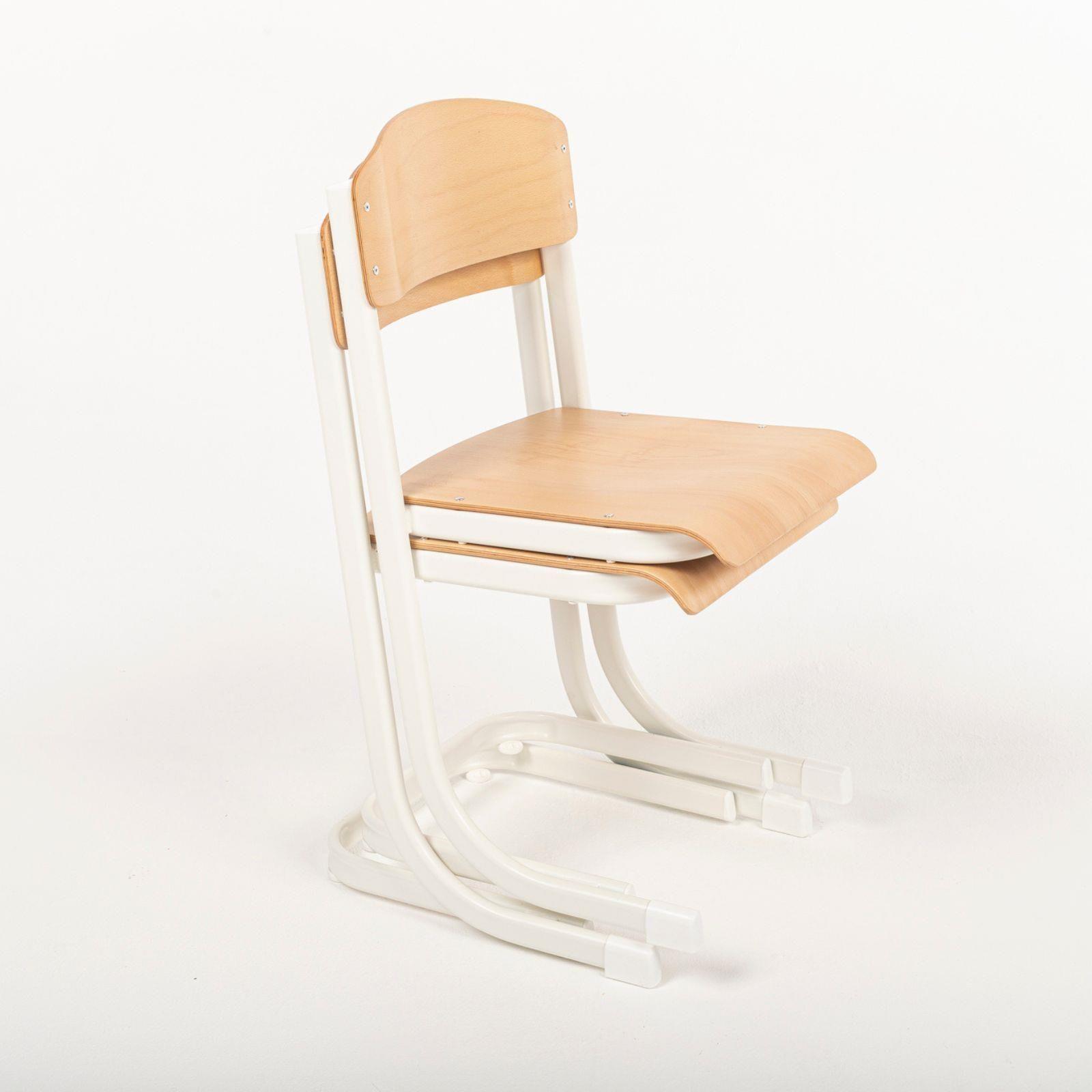 Kvalitetne Juventa stolice bijele