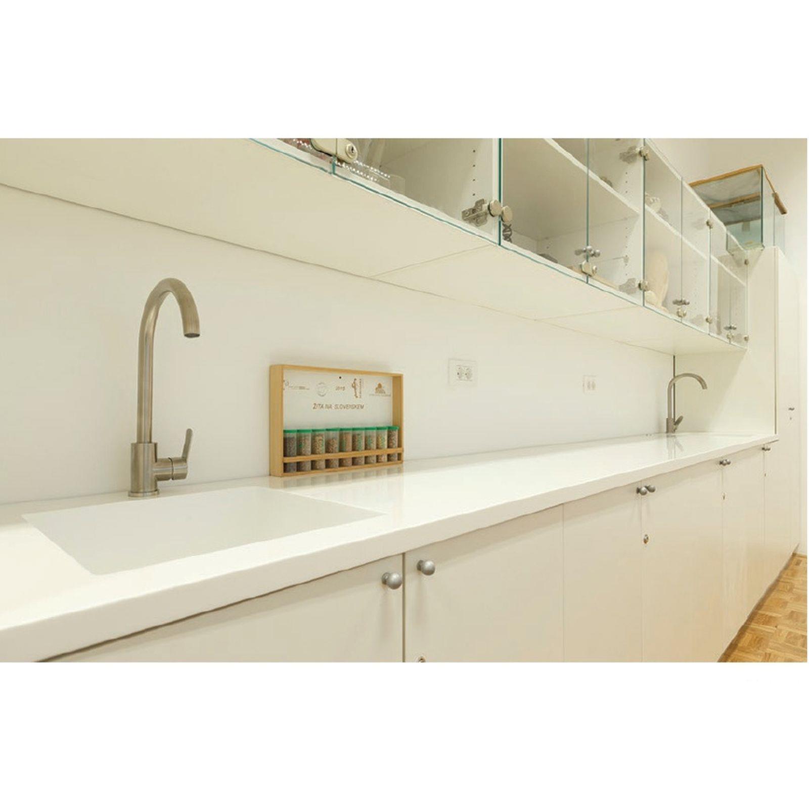 Ureden radni prostor