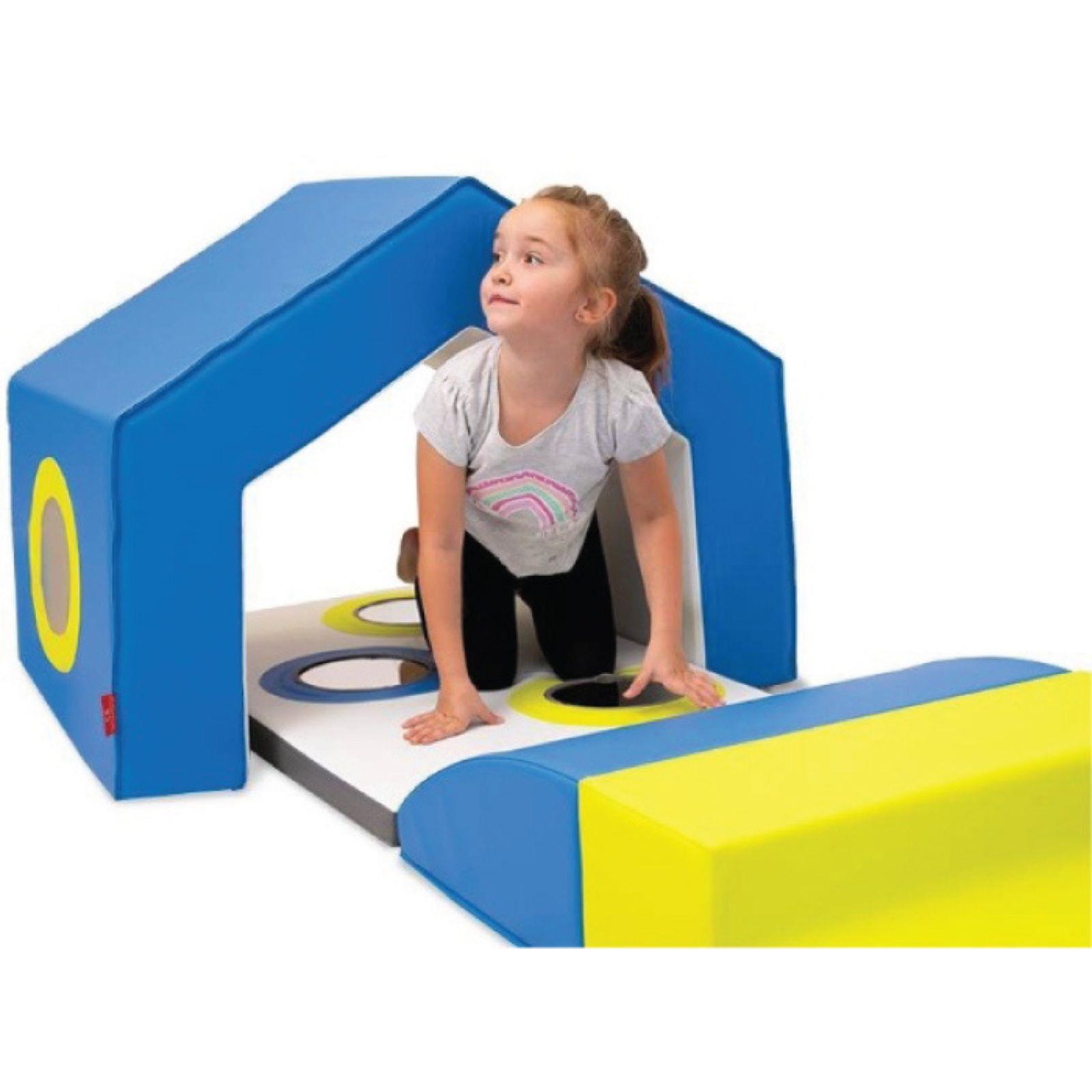 Tunela sa zavjesom i ogledalima