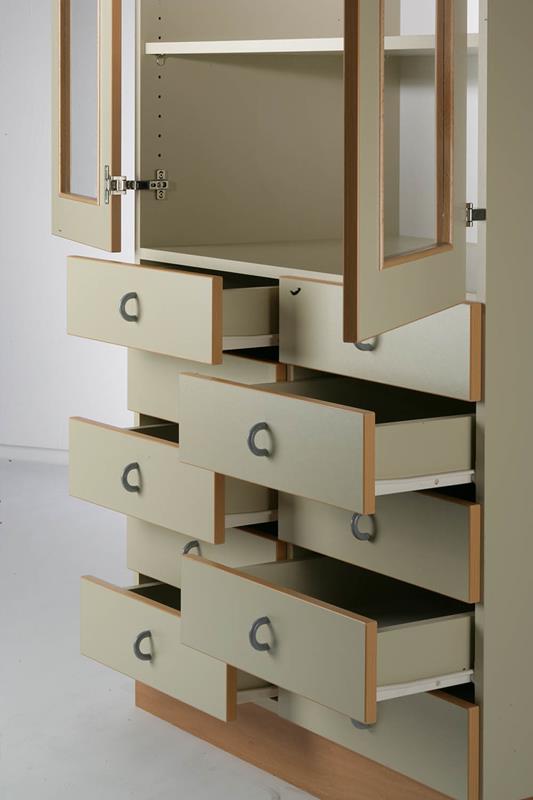 Ormar vitrnica sa ladicama